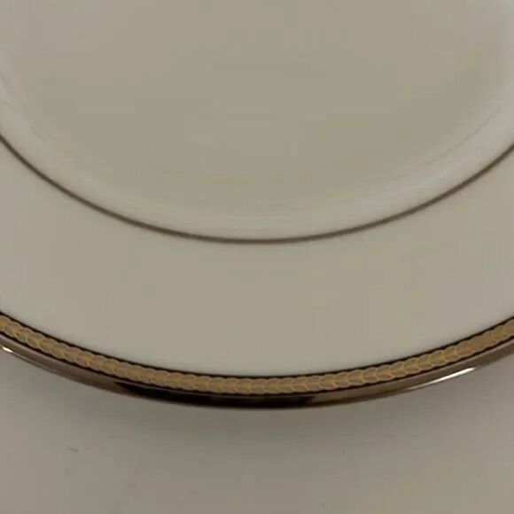 Kate Spadce Snora Knot 3 PC set (Dinner, Salad, Saucer Plates) - Picture 5 of 13